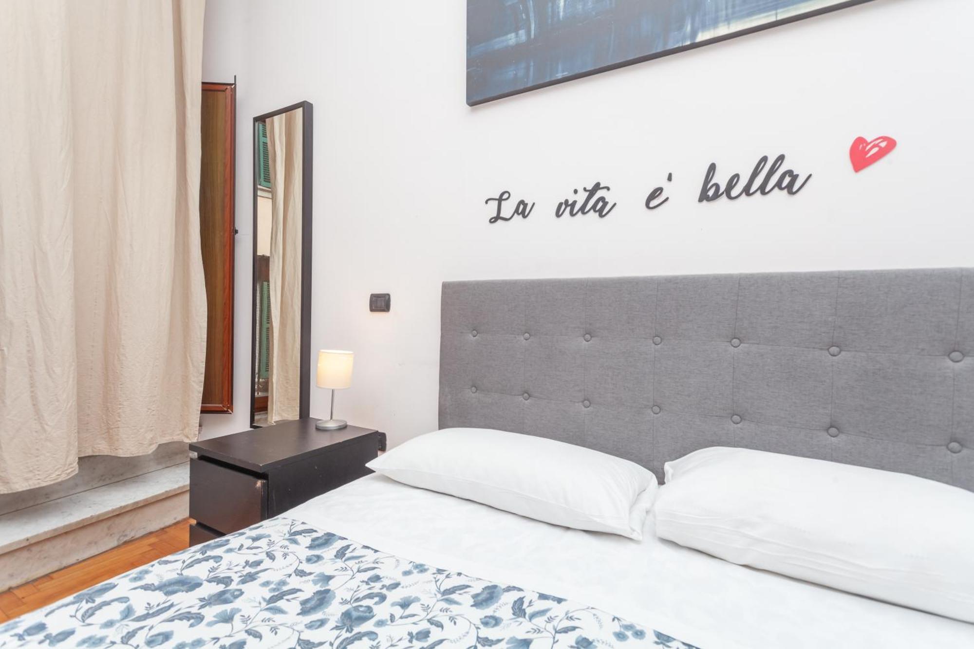 Pellegrino Piazza Navona Apartment โรม ภายนอก รูปภาพ