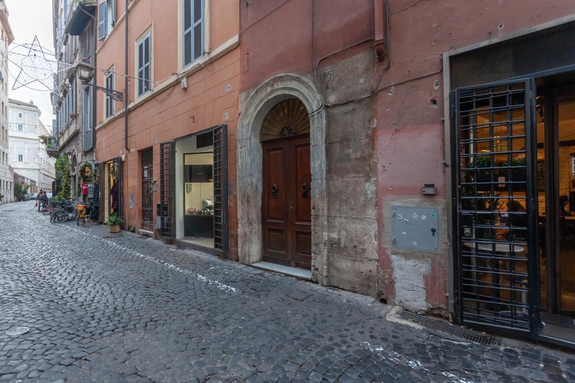 Pellegrino Piazza Navona Apartment โรม ภายนอก รูปภาพ